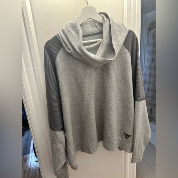 Under  Armour Project Rock Sweater - Picture 1 of 3
